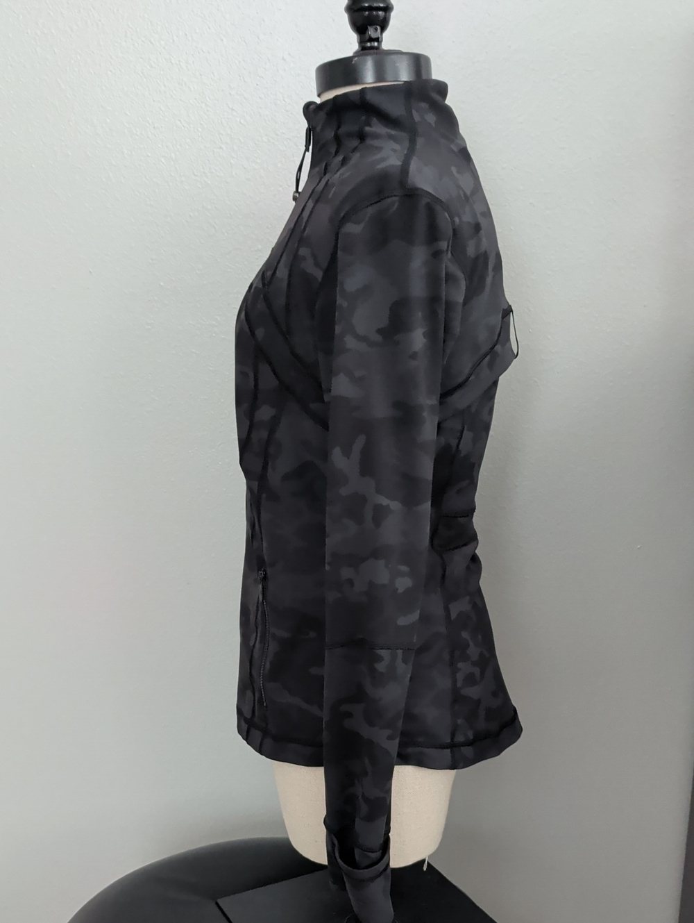 Lululemon Define Jacket - Picture 4 of 13